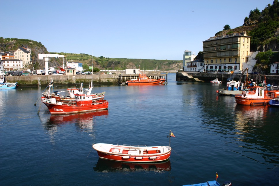 Foto de los alrededores de apartamentos la Collada, 33780 San Pelayo de Tehona, Asturias, Spain.