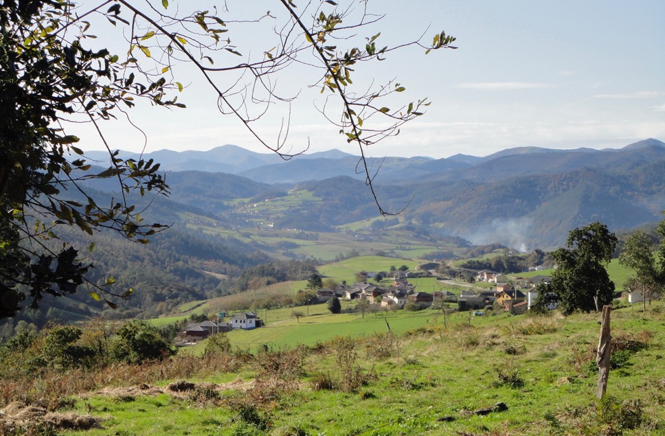 Foto de los alrededores de apartamentos la Collada, 33780 San Pelayo de Tehona, Asturias, Spain.